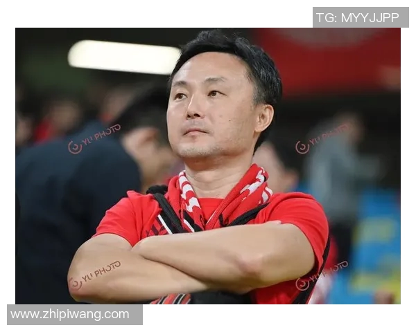 开挂车的足球明星们如何在赛场内外展现个人魅力与风采 开挂车的足球明星们如何在赛场内外展现个人魅力与风采